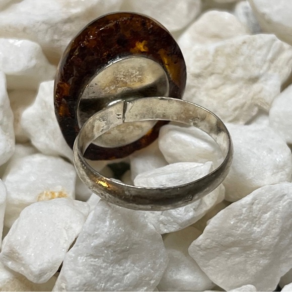 AMBER & SILVER VINTAGE Ring in a Domed Shape. Size 6 - Picture 7 of 17